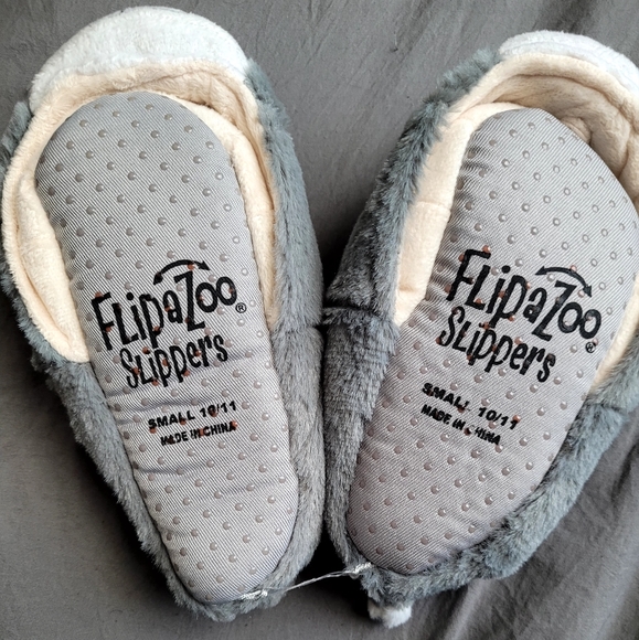 Slippers - Picture 4 of 5